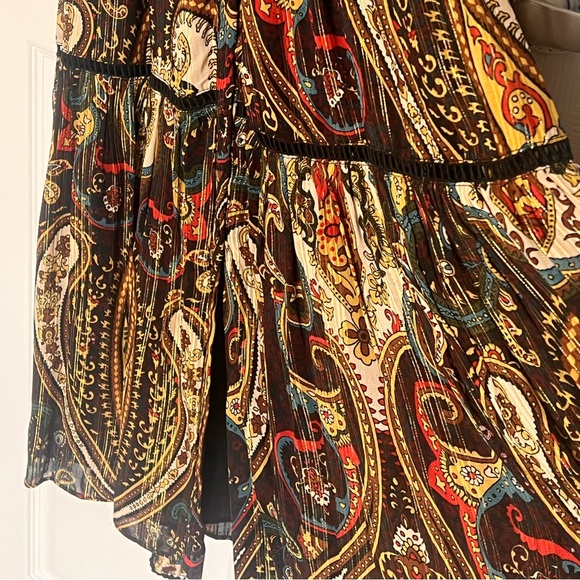 Paisly Print Maxi Dress with Long Sleeves - Picture 6 of 8